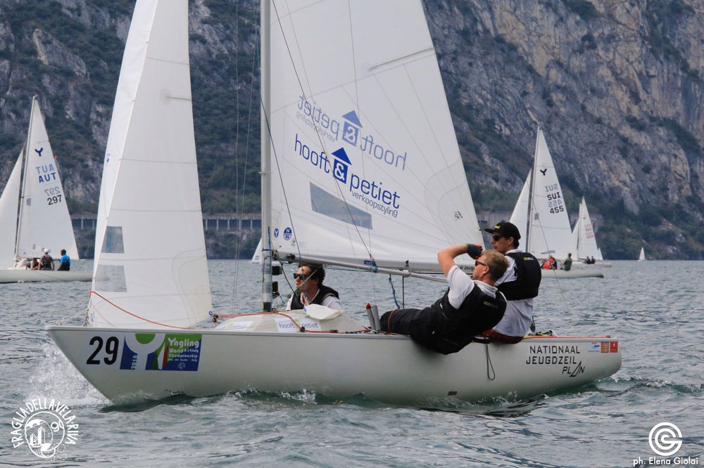 yingling zeilboot wereldkioenschappen yngling zeilen riva del garda yingling zeilboot wereldkioenschappen yngling zeilen riva del garda